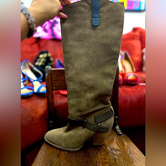 Dolce Vita Tan Dark Taupe Hawthorne Suede Boot - Picture 7 of 11